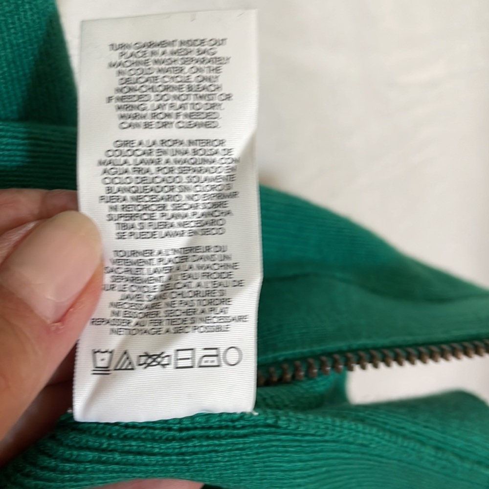 Sweater - Picture 7 of 7